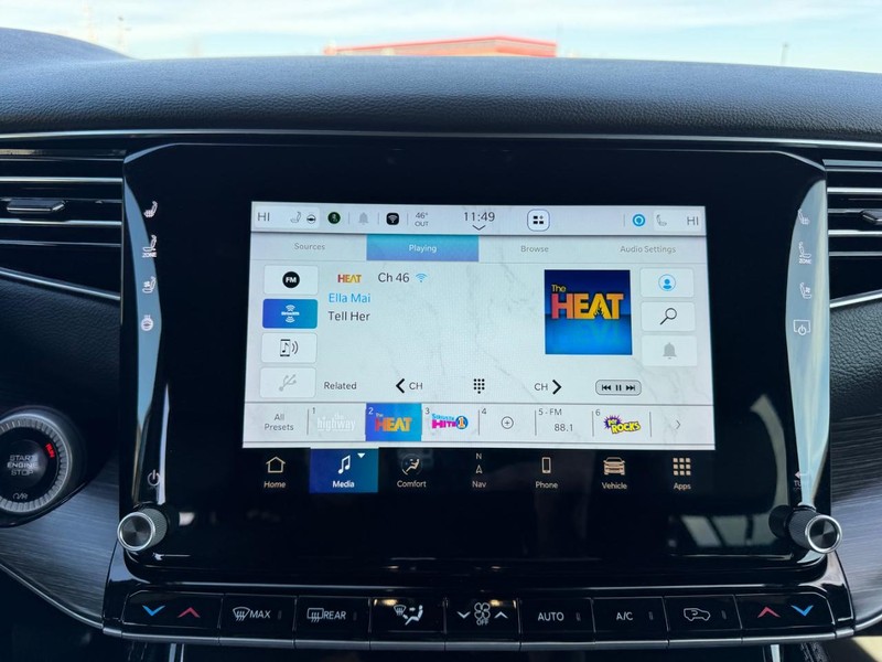 Jeep Wagoneer Vehicle Full-screen Gallery Image 15