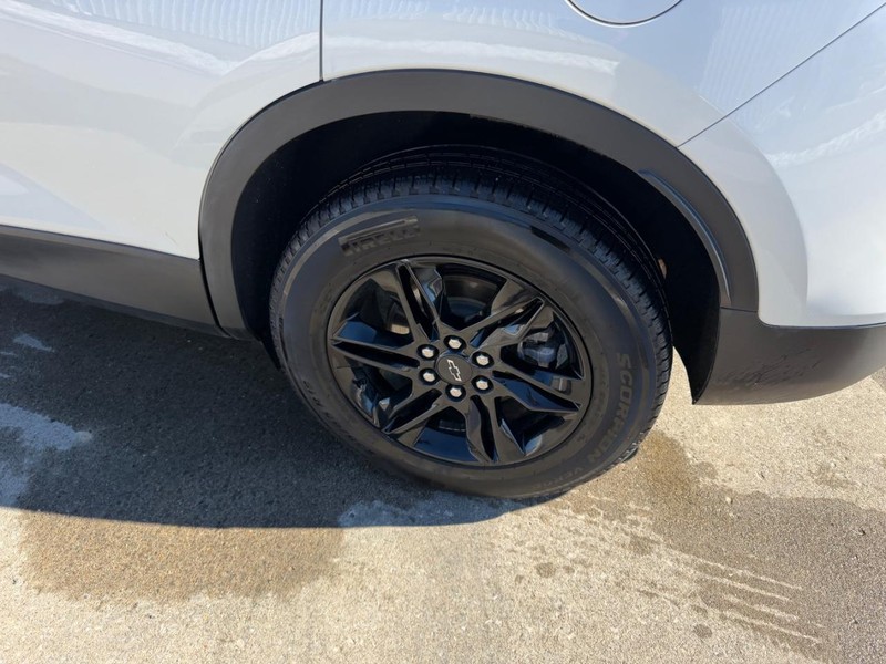 Chevrolet Blazer Vehicle Full-screen Gallery Image 07