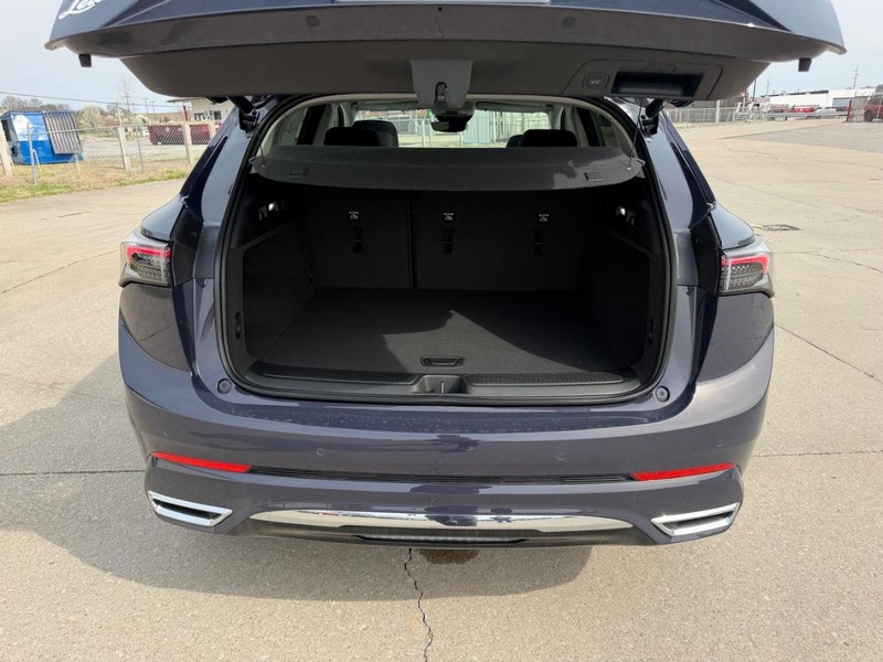 Buick Envision Vehicle Full-screen Gallery Image 5