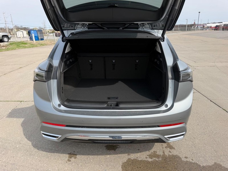 Buick Envision Vehicle Full-screen Gallery Image 5