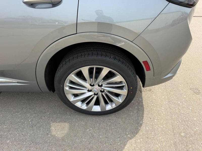 Buick Envision Vehicle Full-screen Gallery Image 7