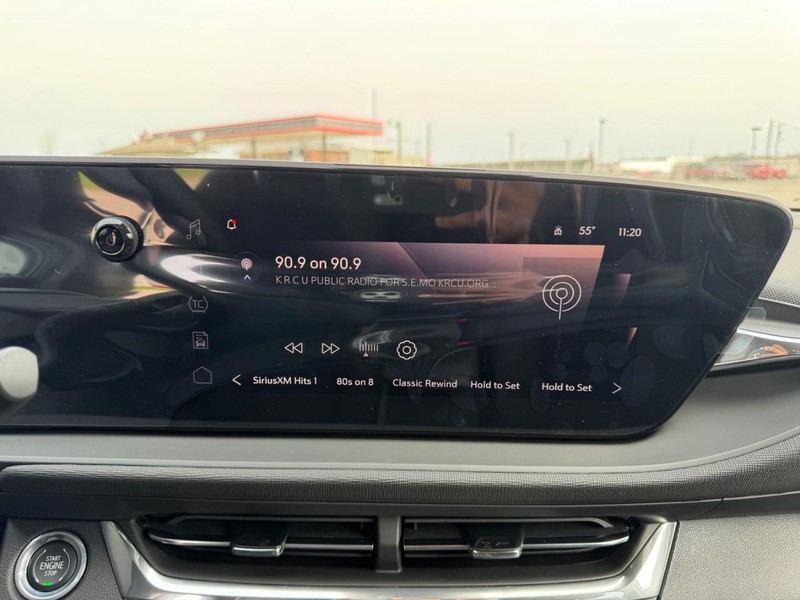 Buick Envista Vehicle Full-screen Gallery Image 12