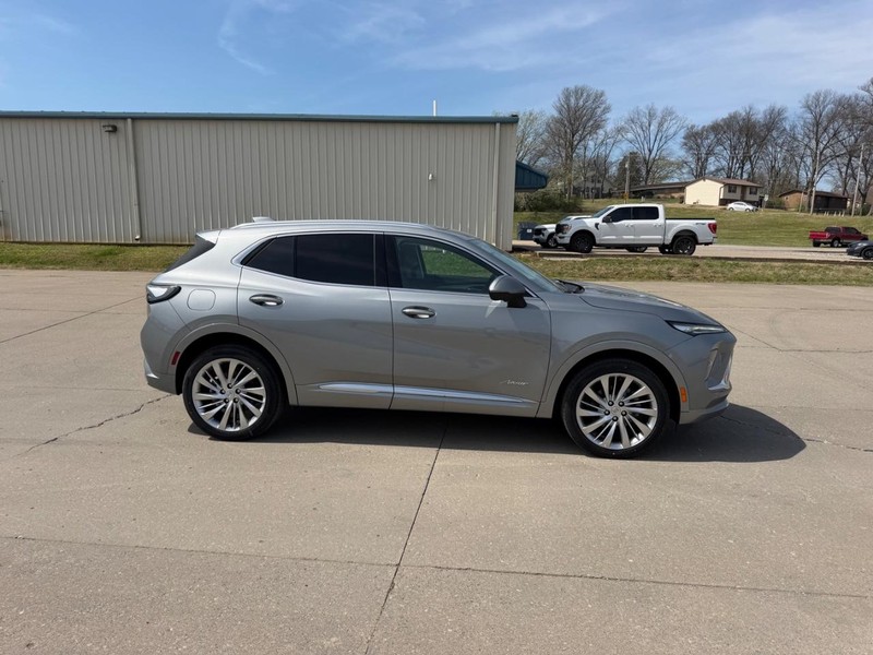Buick Envision Vehicle Full-screen Gallery Image 2
