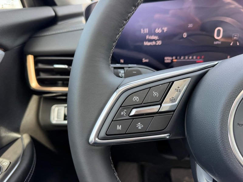 Buick Envision Vehicle Full-screen Gallery Image 12