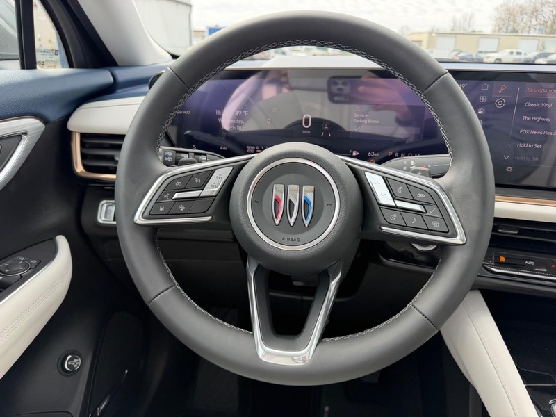 Buick Envision Vehicle Full-screen Gallery Image 11