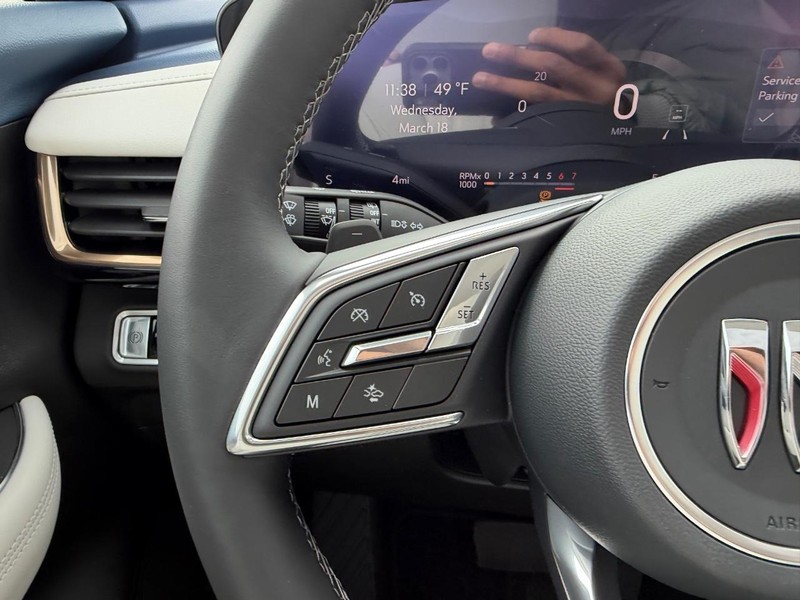 Buick Envision Vehicle Full-screen Gallery Image 12