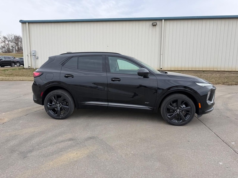 Buick Envision Vehicle Full-screen Gallery Image 2