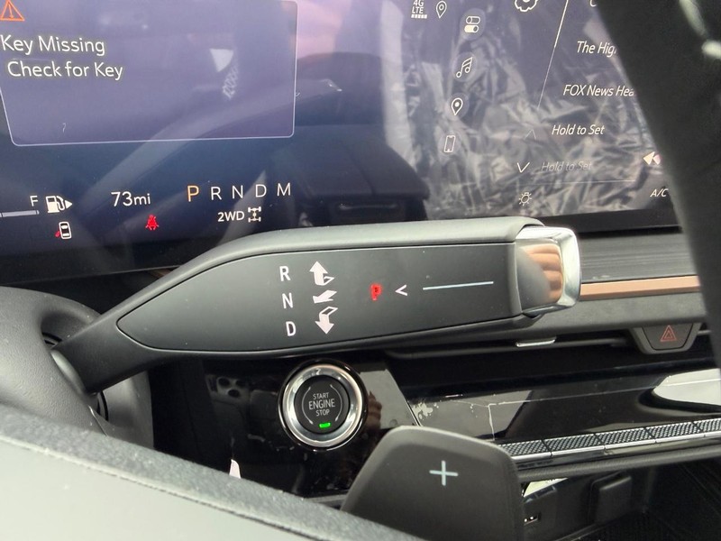 Buick Envision Vehicle Full-screen Gallery Image 14