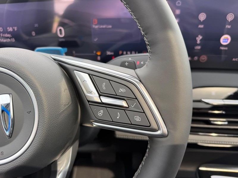 Buick Enclave Vehicle Full-screen Gallery Image 15