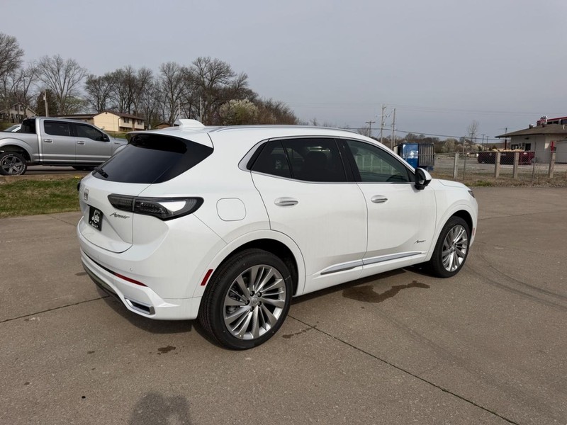 Buick Envision Vehicle Full-screen Gallery Image 3