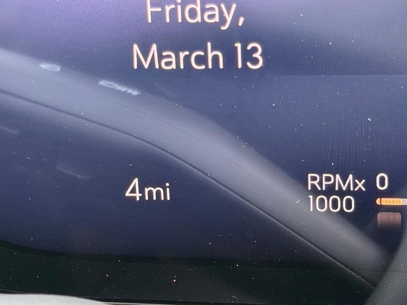 Buick Envision Vehicle Full-screen Gallery Image 21