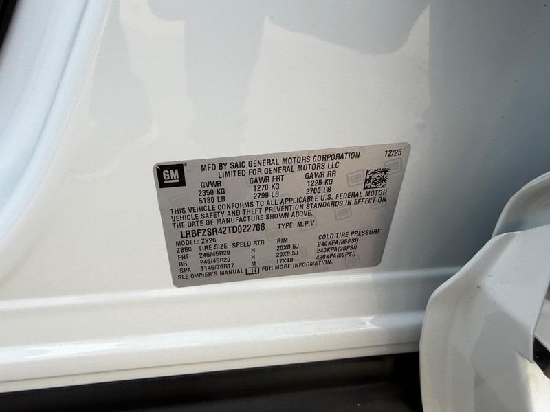 Buick Envision Vehicle Full-screen Gallery Image 23