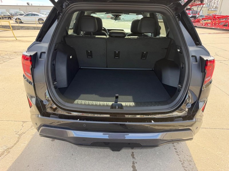 GMC Terrain Vehicle Full-screen Gallery Image 5