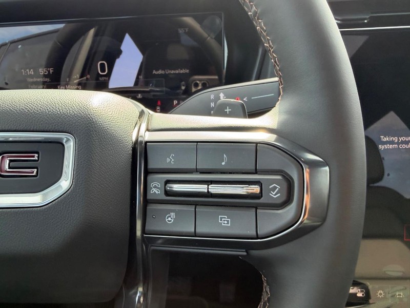 GMC Terrain Vehicle Full-screen Gallery Image 13