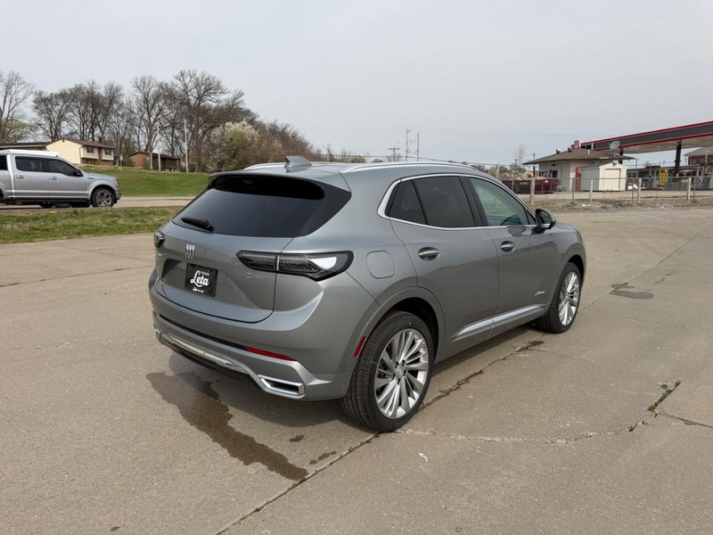 Buick Envision Vehicle Full-screen Gallery Image 3