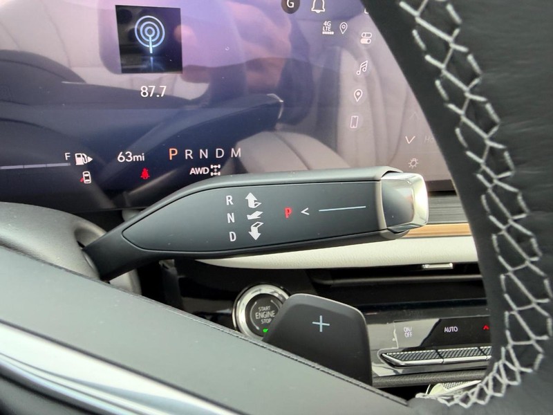 Buick Envision Vehicle Full-screen Gallery Image 14