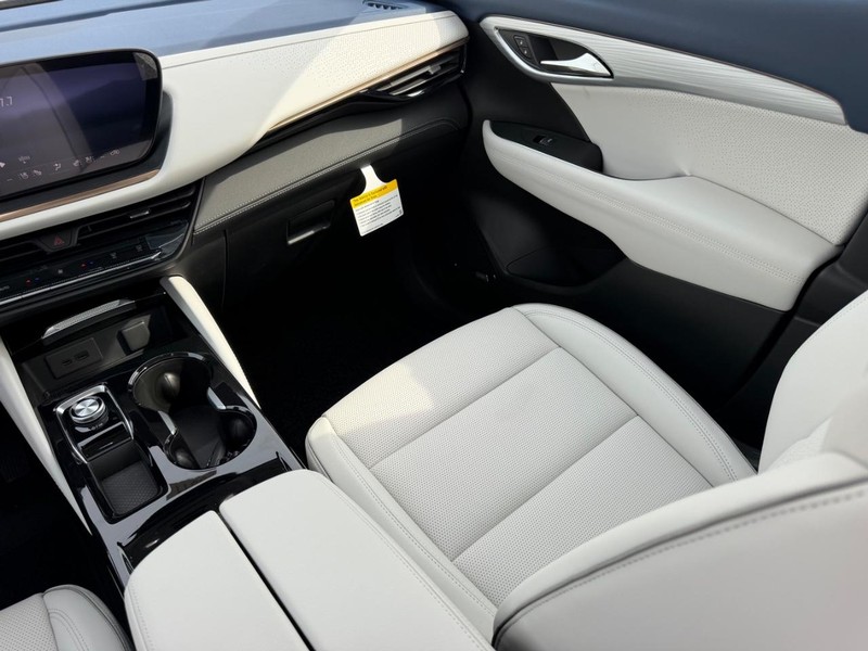 Buick Envision Vehicle Full-screen Gallery Image 17