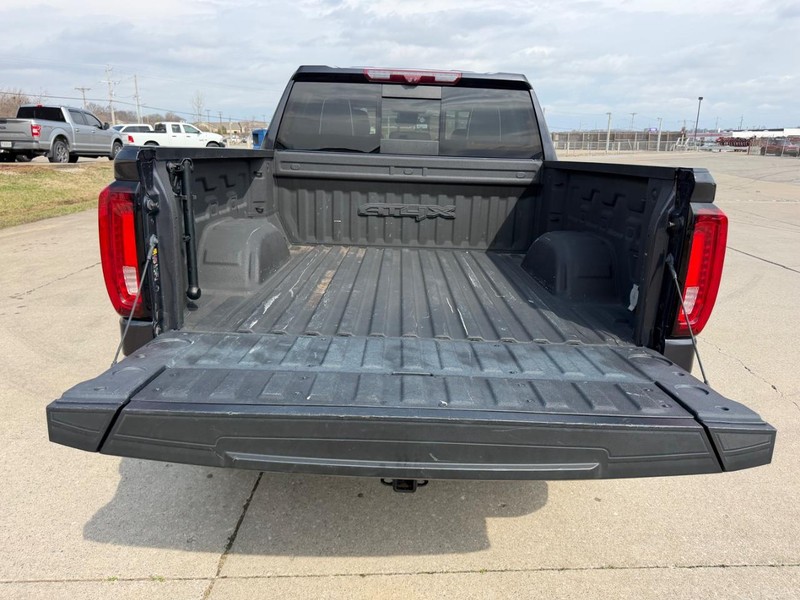 GMC Sierra 1500 Vehicle Full-screen Gallery Image 5