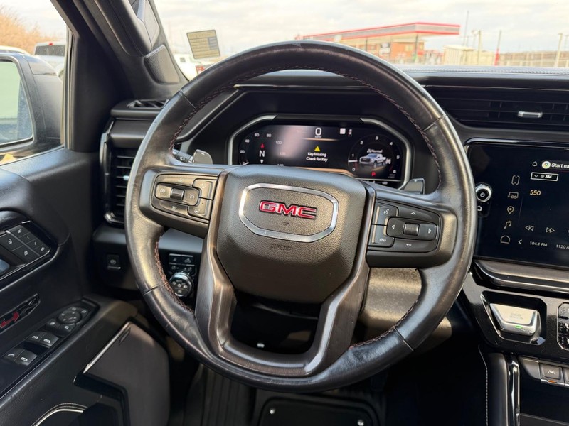 GMC Sierra 1500 Vehicle Full-screen Gallery Image 10