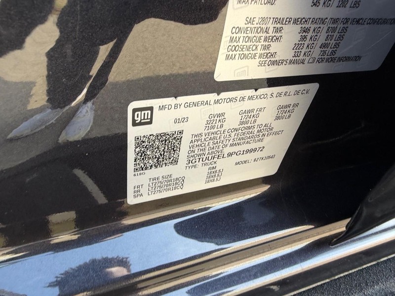 GMC Sierra 1500 Vehicle Full-screen Gallery Image 22