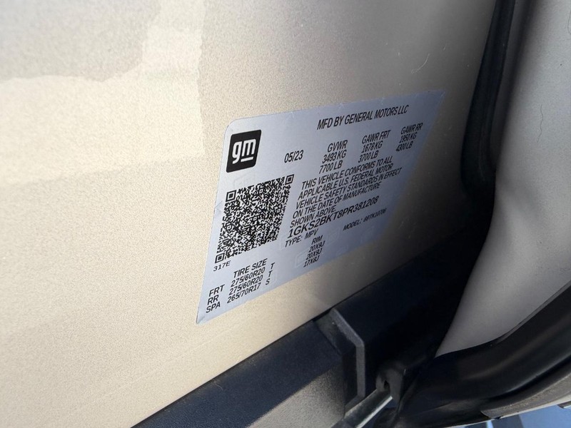 GMC Yukon Vehicle Full-screen Gallery Image 25