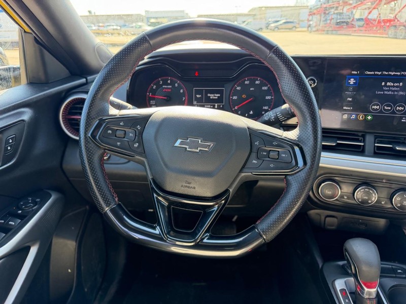 Chevrolet Trax Vehicle Full-screen Gallery Image 9