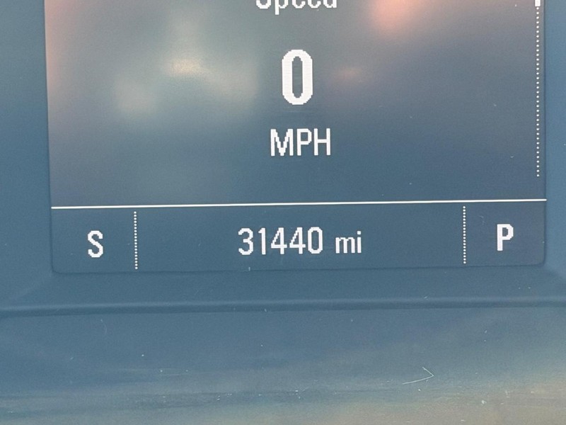 Chevrolet Trax Vehicle Full-screen Gallery Image 18