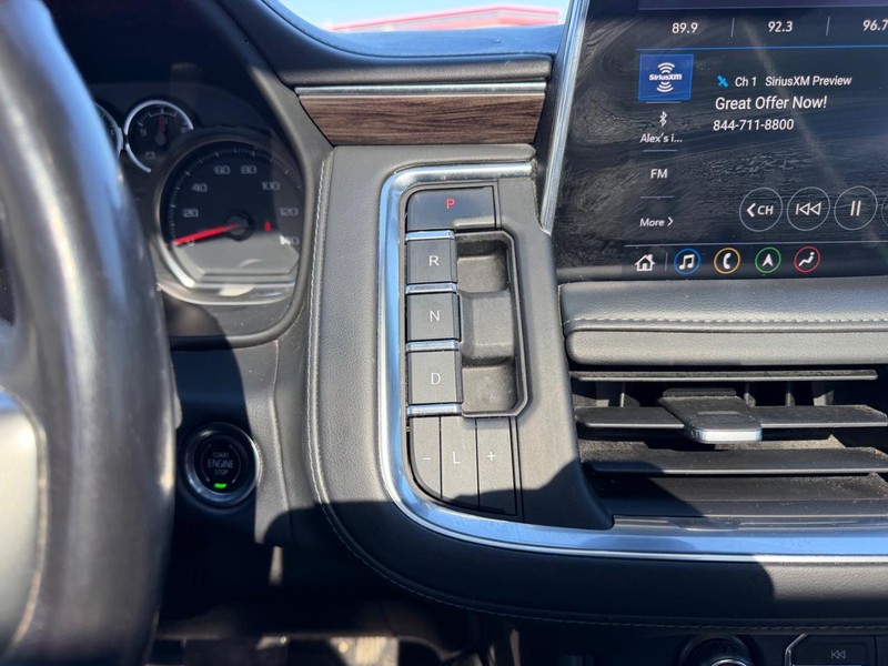 Chevrolet Tahoe Vehicle Full-screen Gallery Image 18