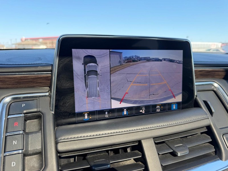 Chevrolet Tahoe Vehicle Full-screen Gallery Image 25