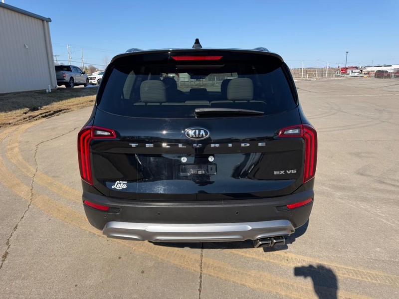 Kia Telluride Vehicle Full-screen Gallery Image 4