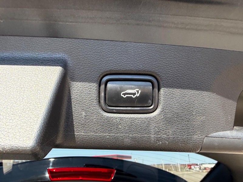 Kia Telluride Vehicle Full-screen Gallery Image 6