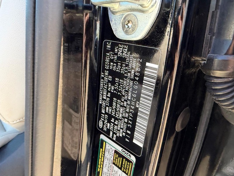 Kia Telluride Vehicle Full-screen Gallery Image 25