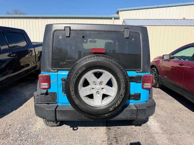 Jeep Wrangler Unlimited Vehicle Full-screen Gallery Image 3