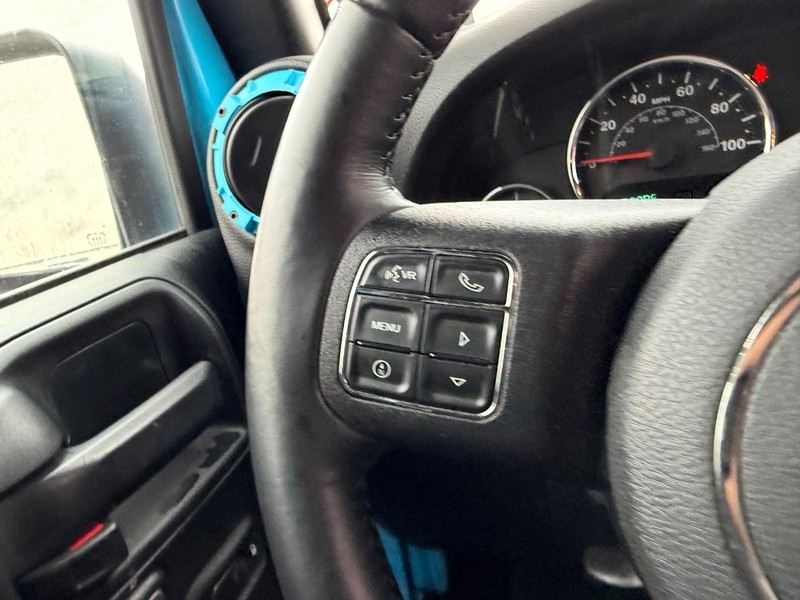 Jeep Wrangler Unlimited Vehicle Full-screen Gallery Image 8