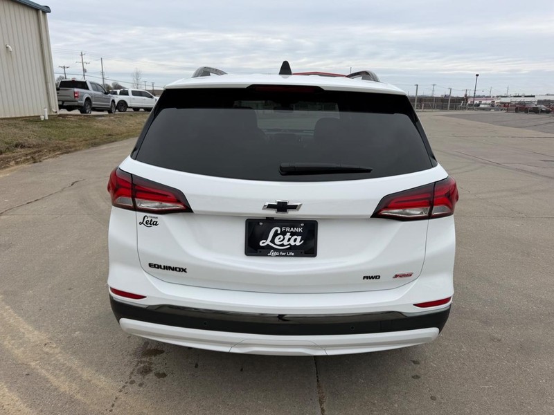 Chevrolet Equinox Vehicle Full-screen Gallery Image 04