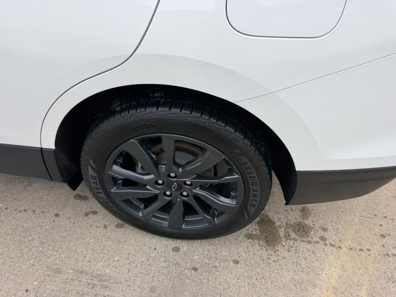 Chevrolet Equinox Vehicle Full-screen Gallery Image 07