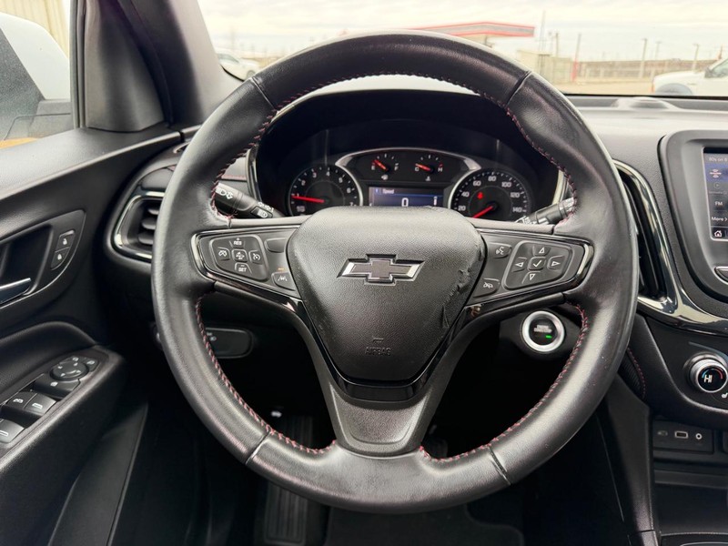 Chevrolet Equinox Vehicle Full-screen Gallery Image 11