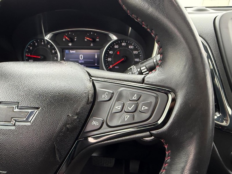 Chevrolet Equinox Vehicle Full-screen Gallery Image 13