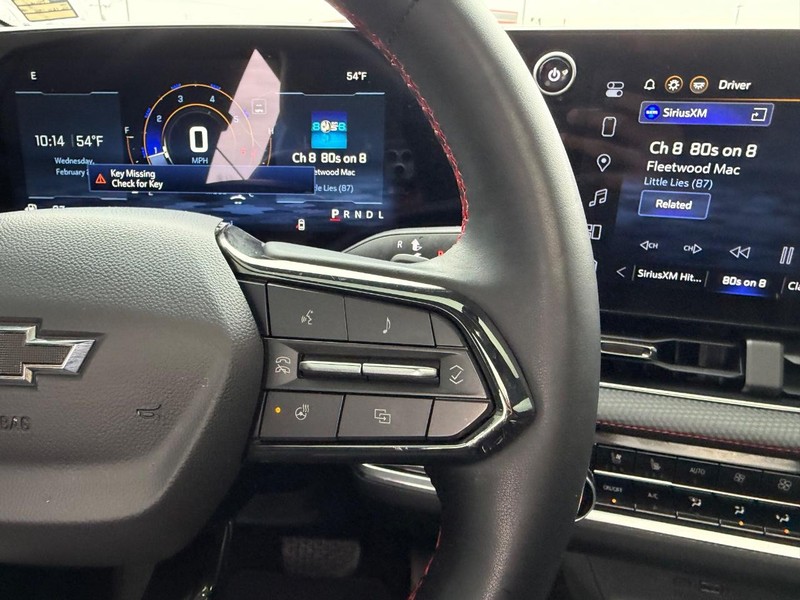 Chevrolet Equinox Vehicle Full-screen Gallery Image 13