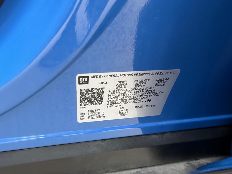 Chevrolet Equinox Vehicle Full-screen Gallery Image 22