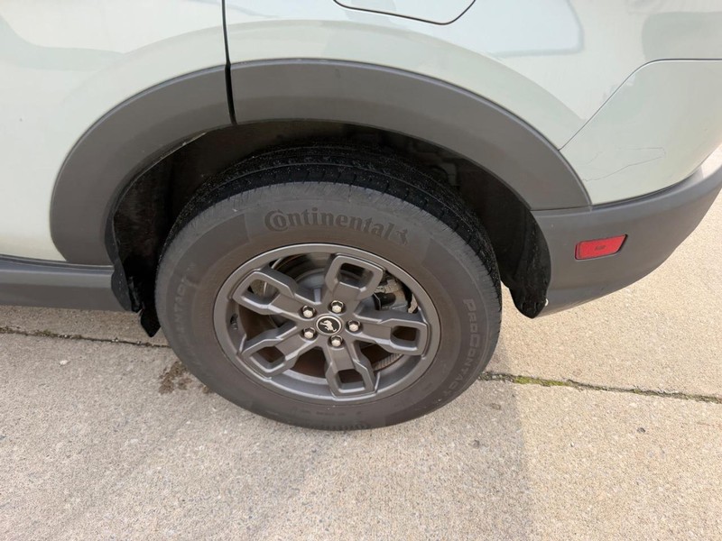 Ford Bronco Sport Vehicle Full-screen Gallery Image 5