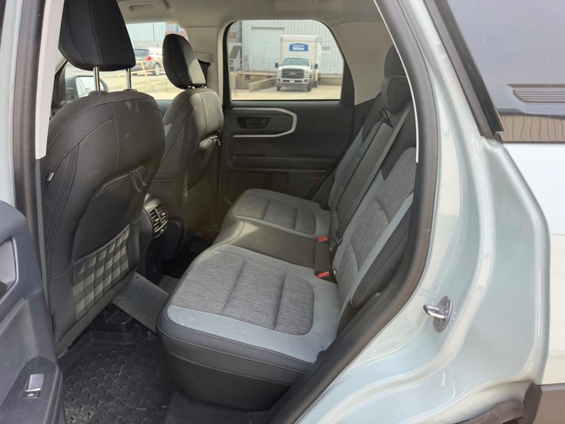 Ford Bronco Sport Vehicle Full-screen Gallery Image 6