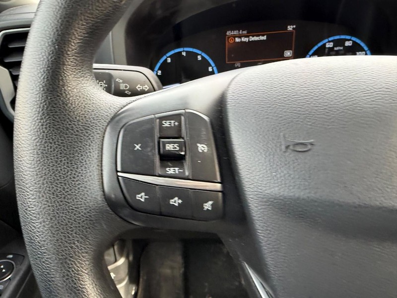 Ford Bronco Sport Vehicle Full-screen Gallery Image 9