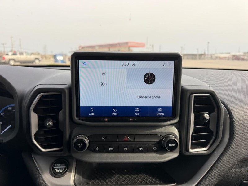 Ford Bronco Sport Vehicle Full-screen Gallery Image 11