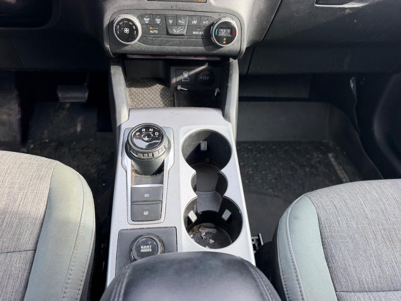 Ford Bronco Sport Vehicle Full-screen Gallery Image 13