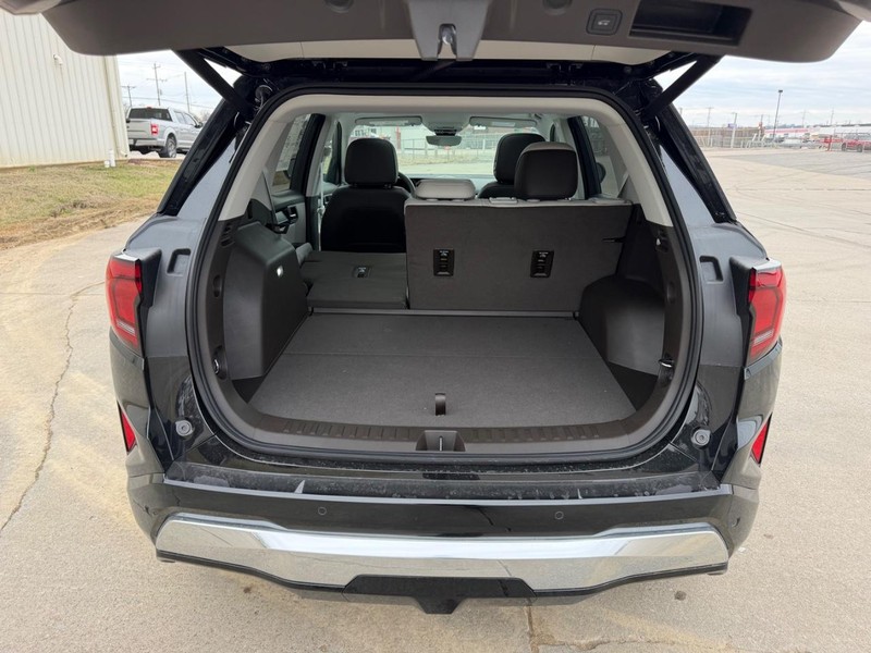 GMC Terrain Vehicle Full-screen Gallery Image 5