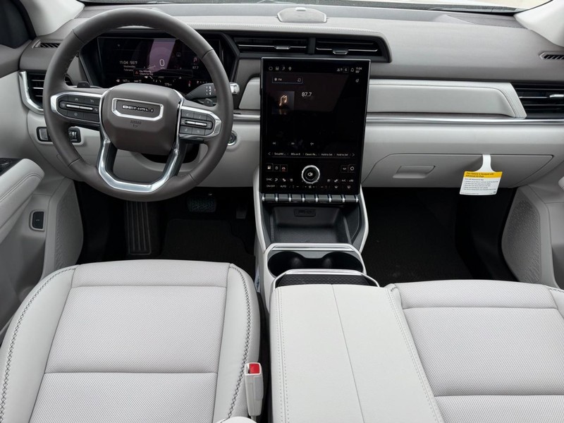 GMC Terrain Vehicle Full-screen Gallery Image 10