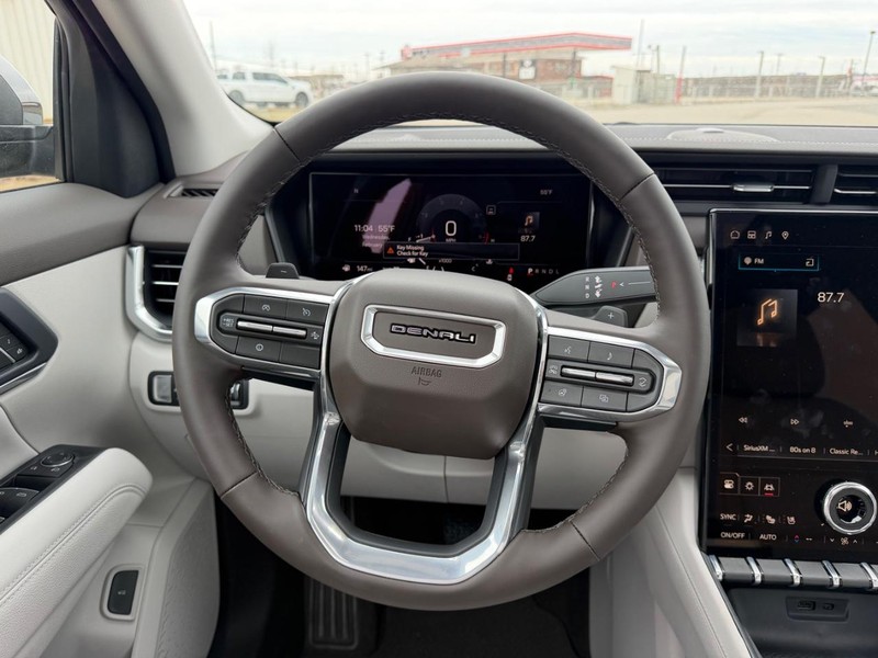 GMC Terrain Vehicle Full-screen Gallery Image 11