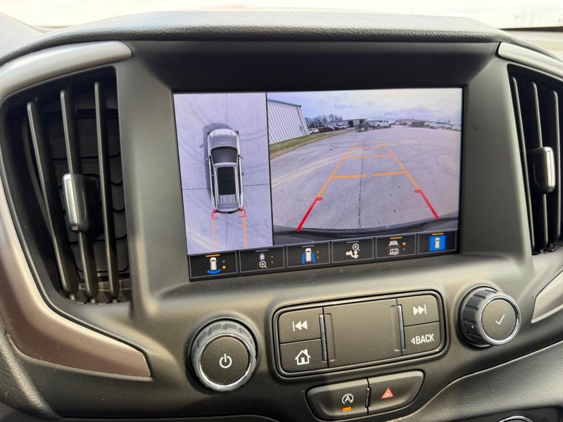 GMC Terrain Vehicle Full-screen Gallery Image 22