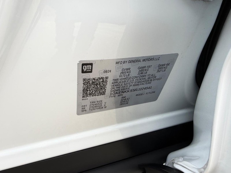 GMC Acadia Vehicle Full-screen Gallery Image 23